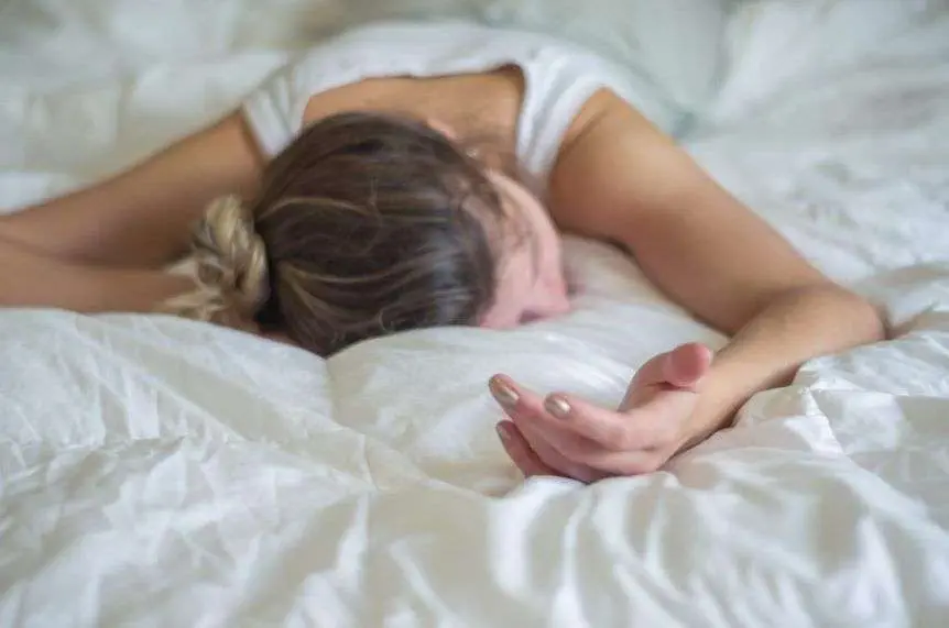 Heroin Addiction: A Guide to Treatment & Rehab 1 heroin addiction treatment and rehab